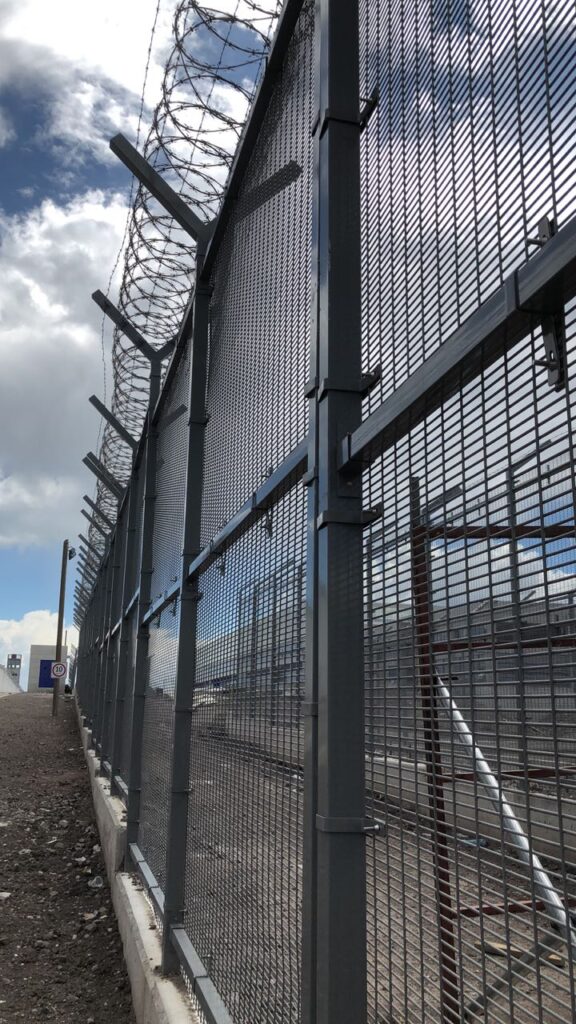 Reja de Seguridad anti escalable de gran altura – REGAMA