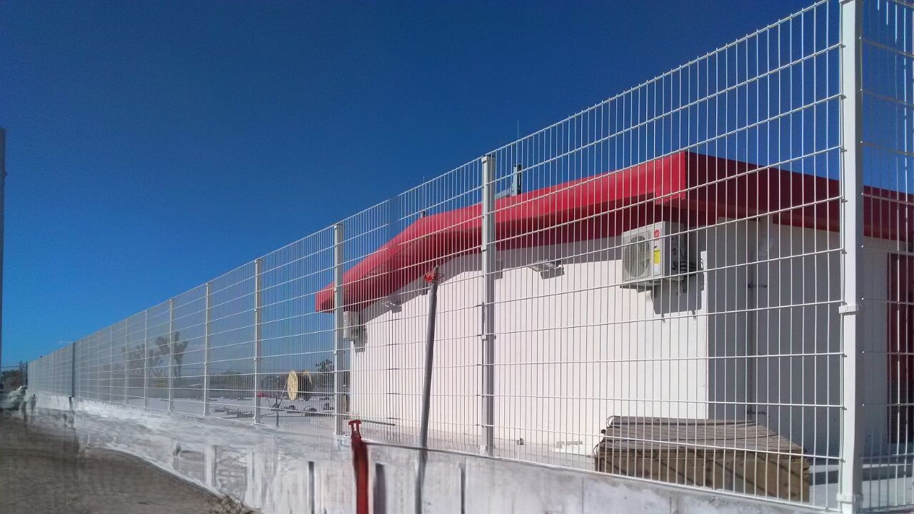 reja-esencial-doble-alambre-seguridad-perimetro-delimitar-canchas-empresas-parques-escuelas-regama-apodaca-nuevo-leon-mexico