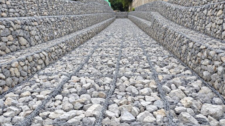 Muro de gaviones de triple torsión para contención en Monterrey – REGAMA