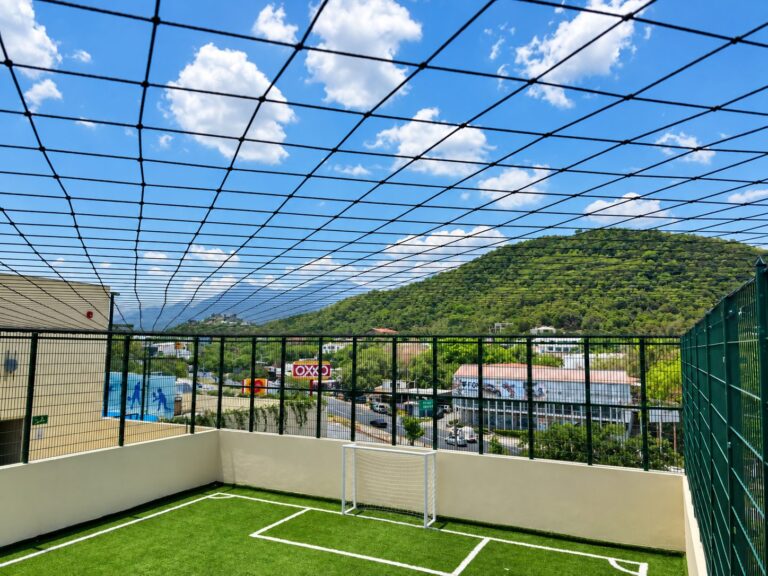 Red de proteccion reja esencial para cancha deportiva – REGAMA