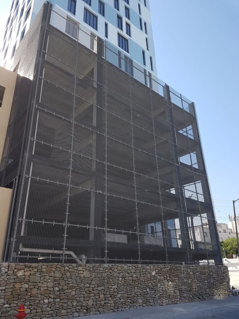Reja de Seguridad anti escalable en edificio de Monterrey – REGAMA